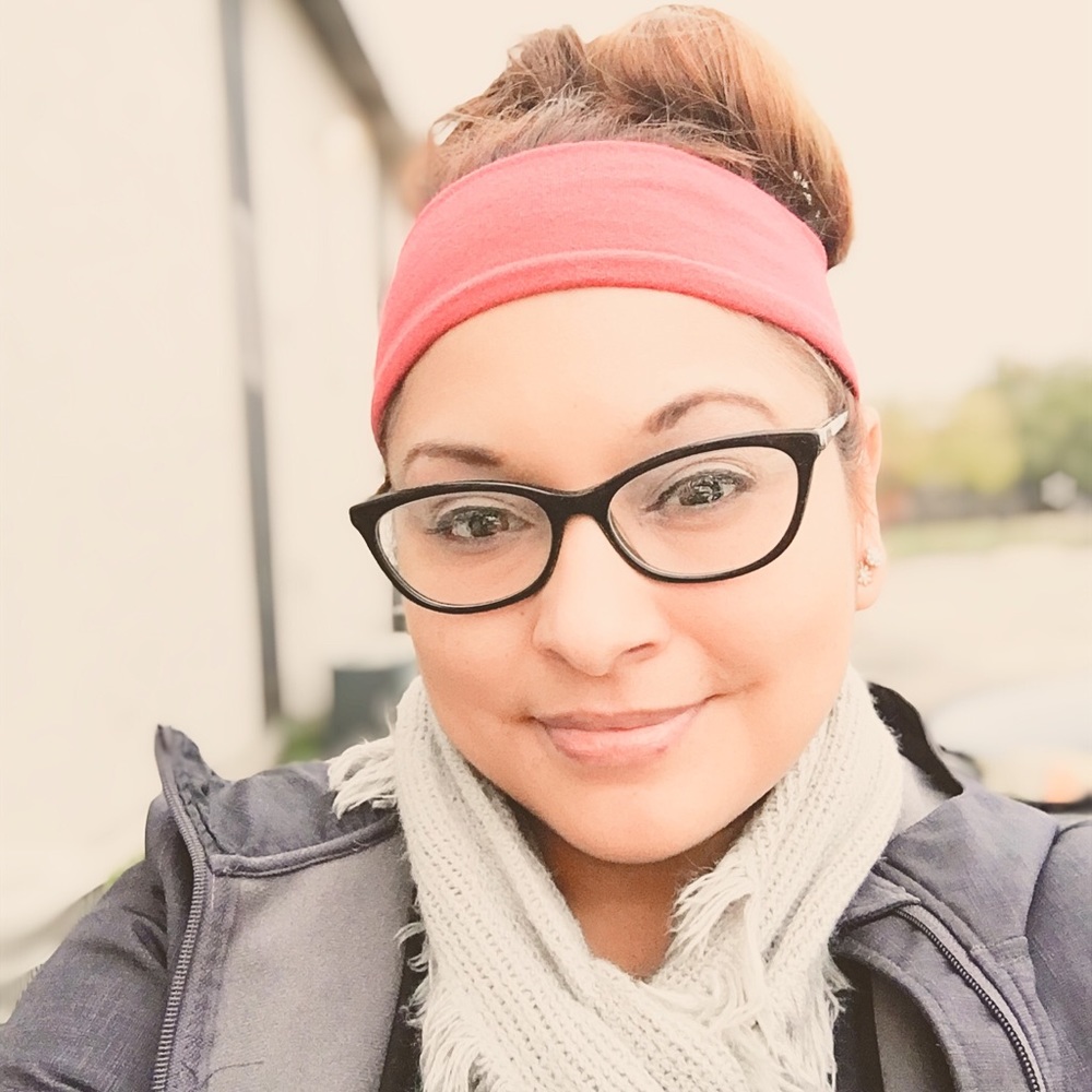 Meet your Posher, Elvira